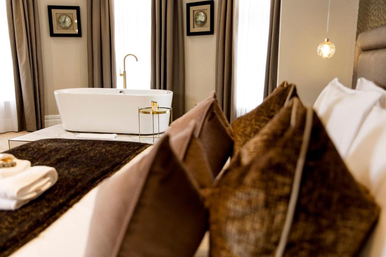 Lanelay Hall Hotel & Spa Hensol Eksteriør billede A suite at the hotel