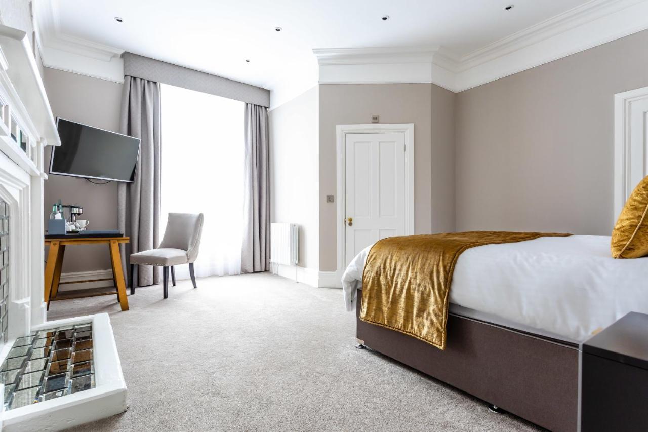 Lanelay Hall Hotel & Spa Hensol Eksteriør billede